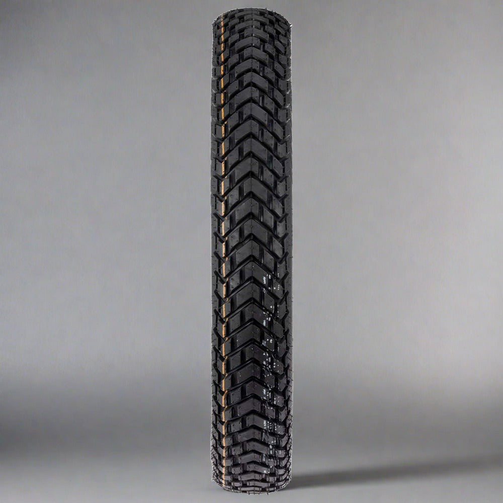 Llanta Chaoyang 3.00-18 H813 TT Trasera Doble propósito