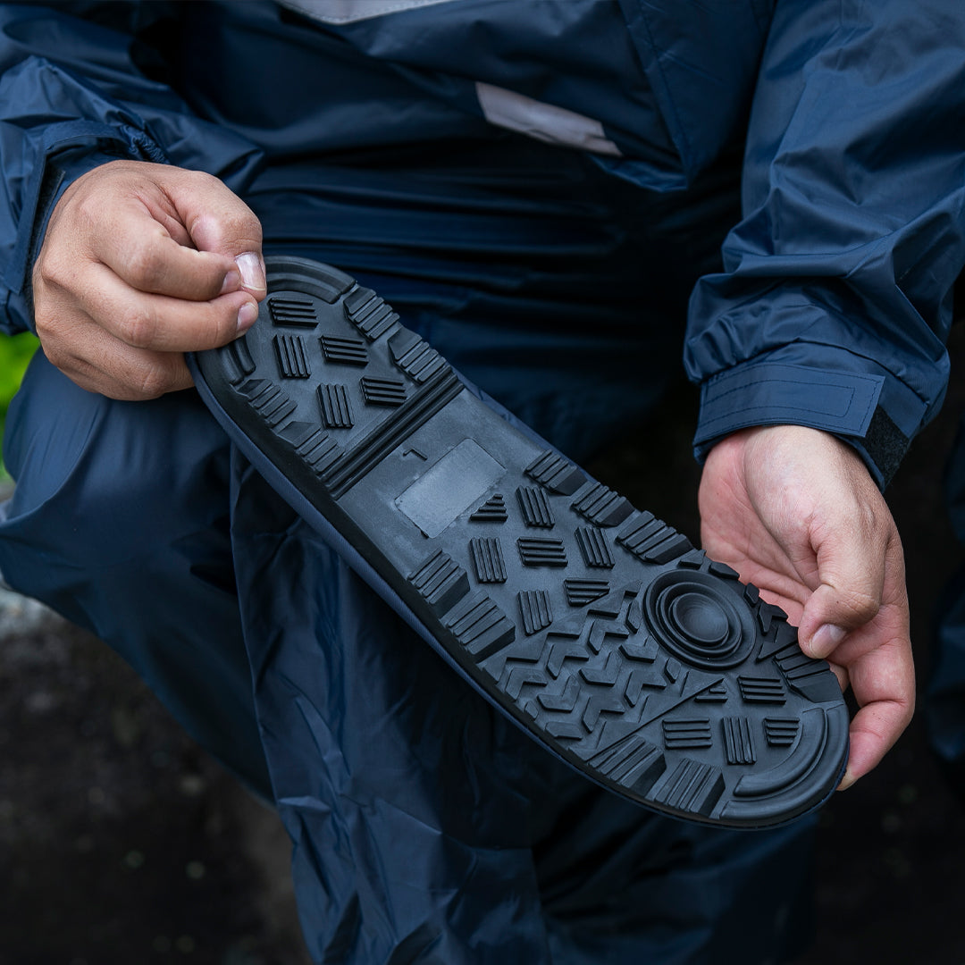 Impermeable pantalón/chaqueta y botas Everestt